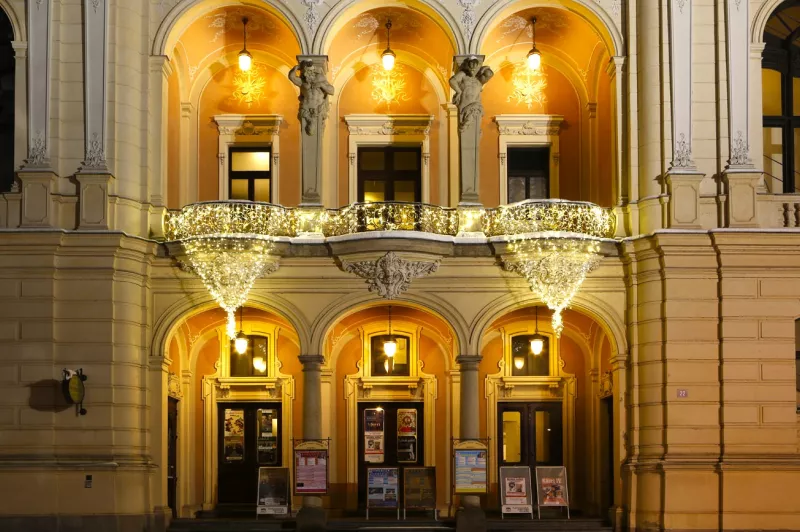 Karlovarské městské divadlo