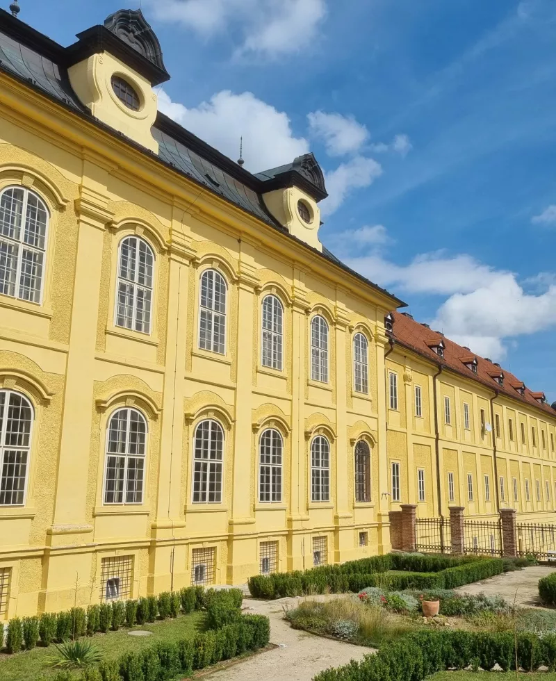 Klášter premonstrátů Teplá - Hroznatova akademie