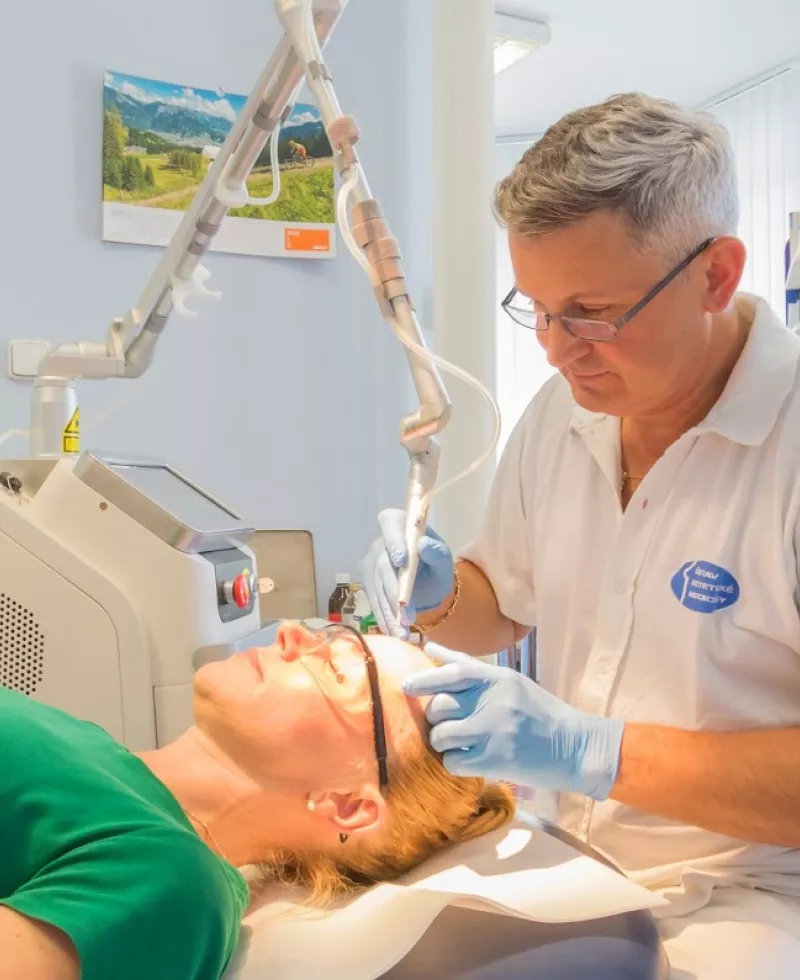Ústav estetické medicíny