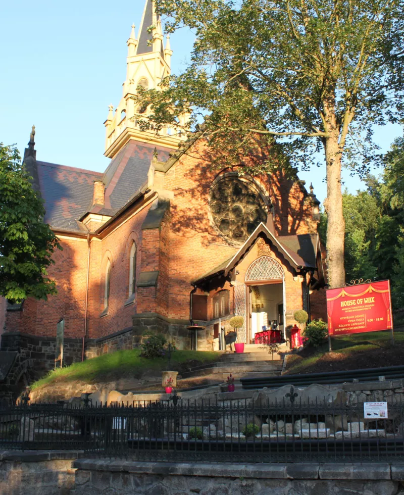 Muzeum voskových figurín – Kostel sv. Lukáše